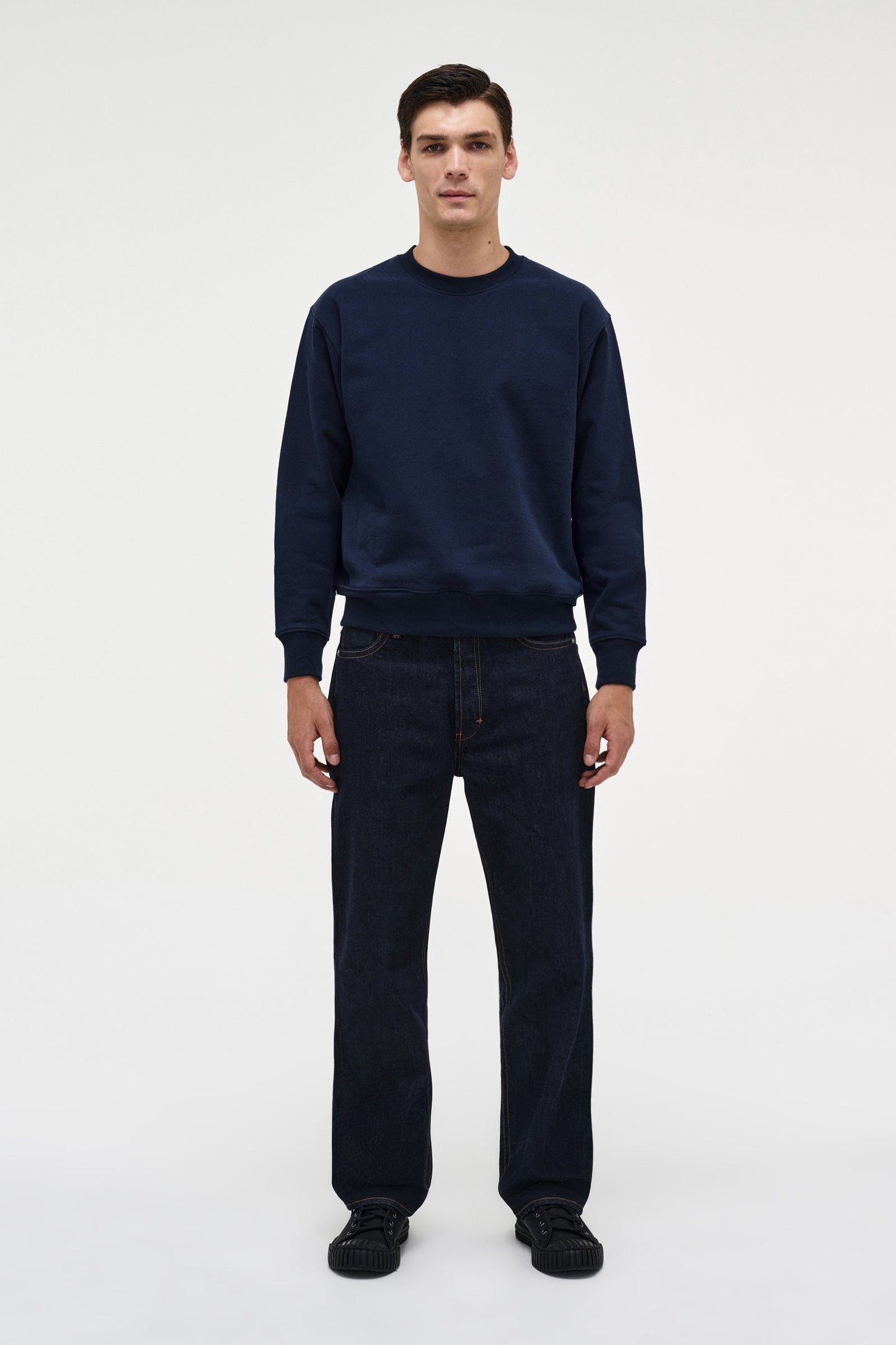 Neuw Embroidery Crew - Navy