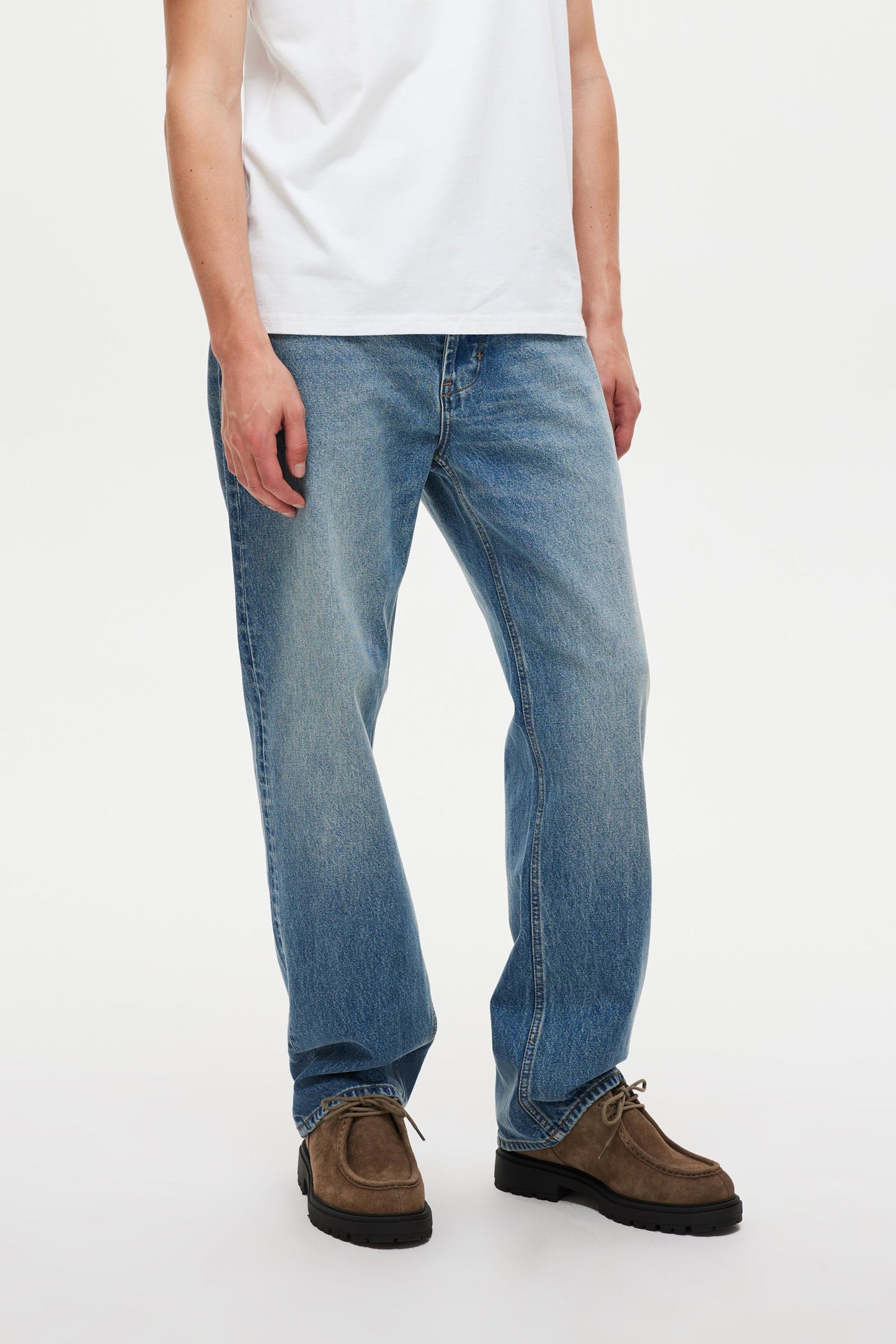 River Relaxed - Cortez