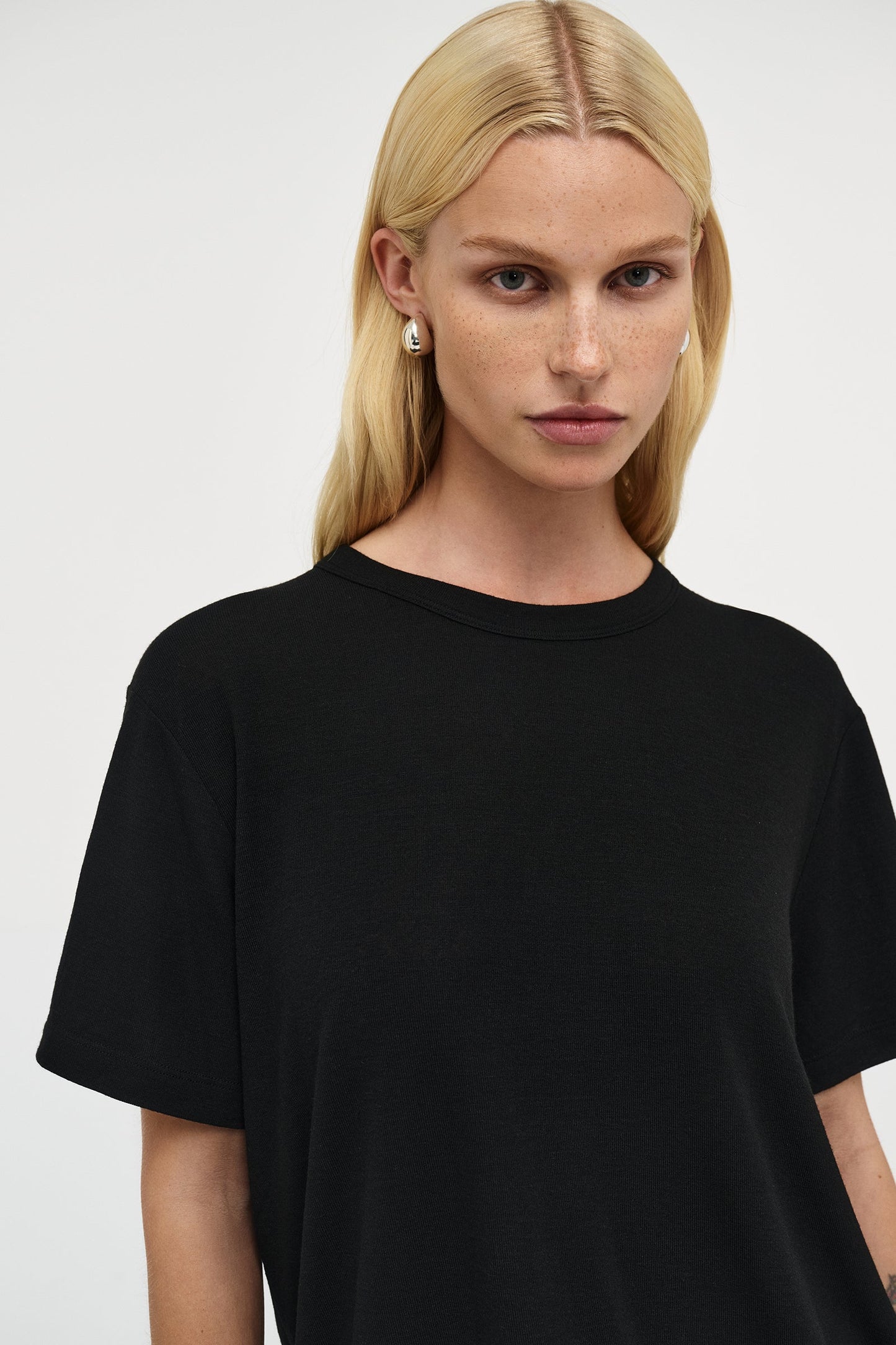 Lou Tissue Tee - Black