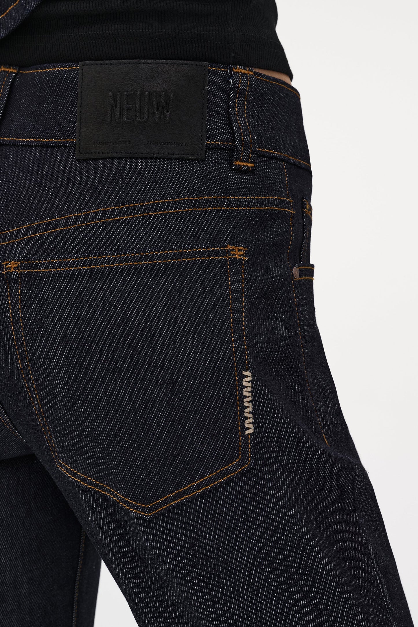 Hanne Bell - Resonate