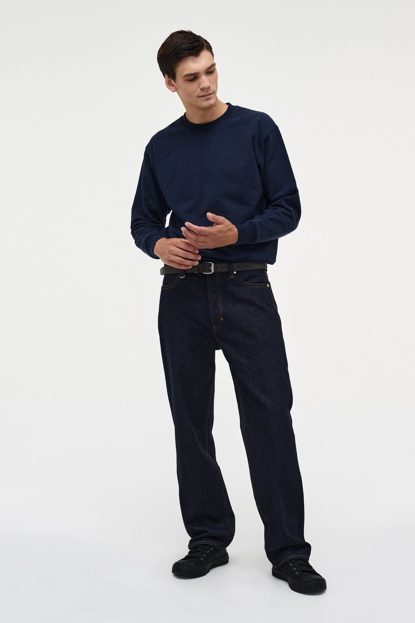 Neuw Embroidery Crew - Navy