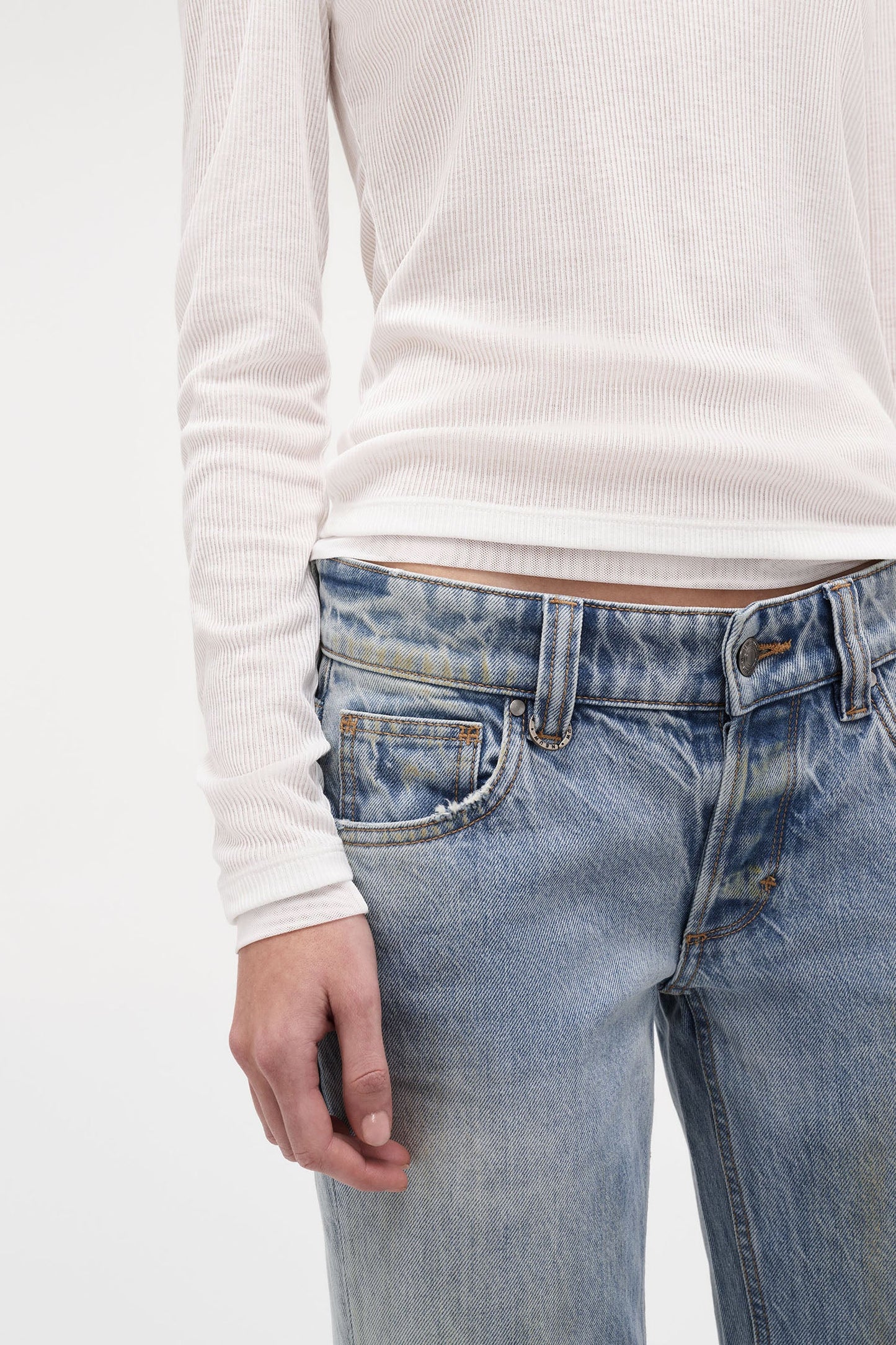 Echo Longsleeve - White