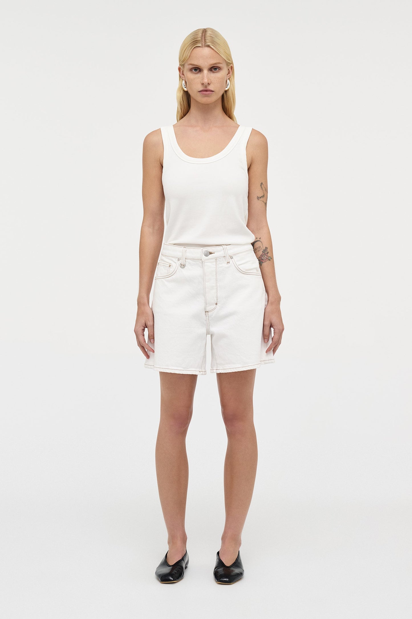 Eva Short - White