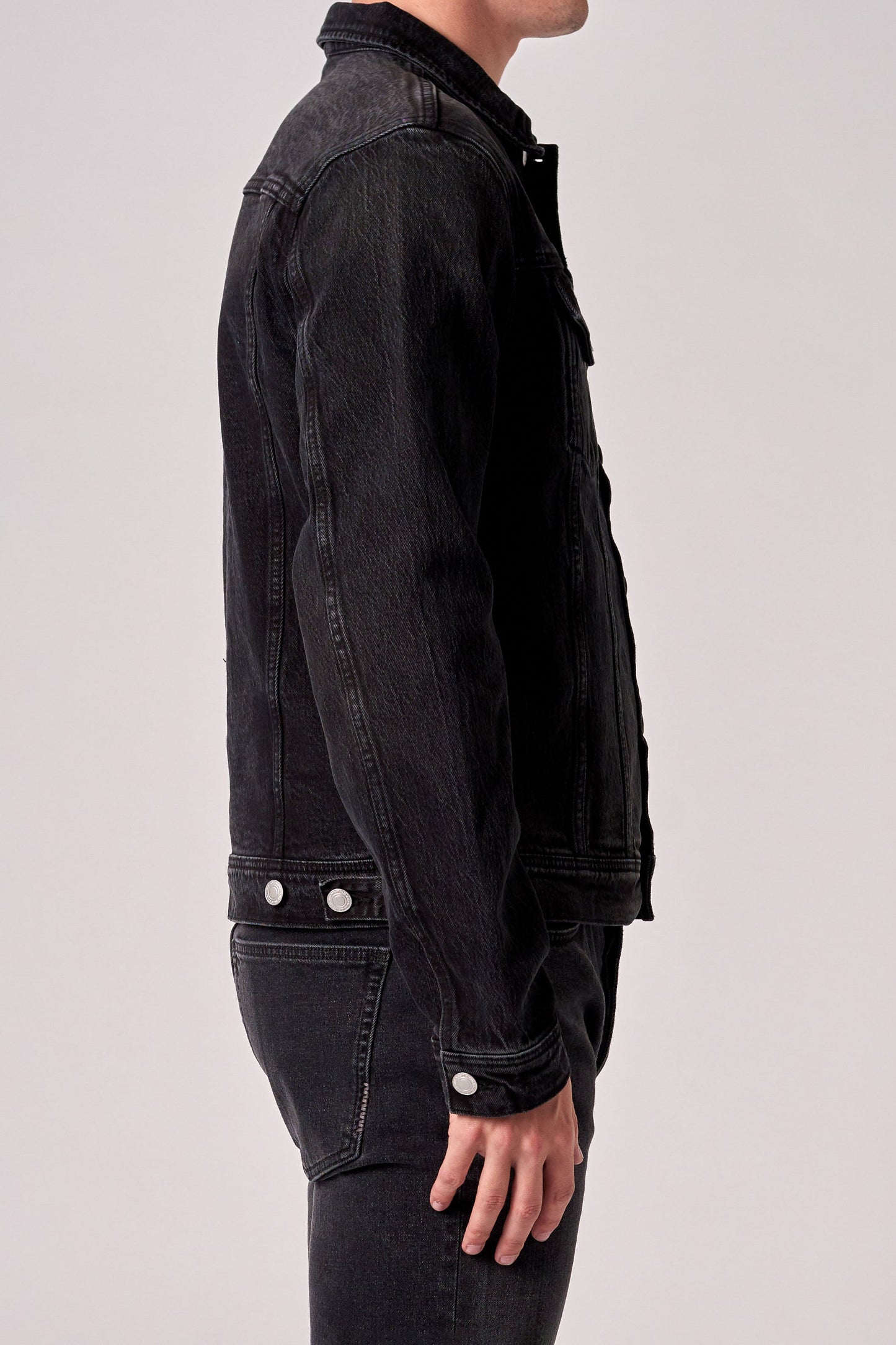 Type Three Jacket - Black