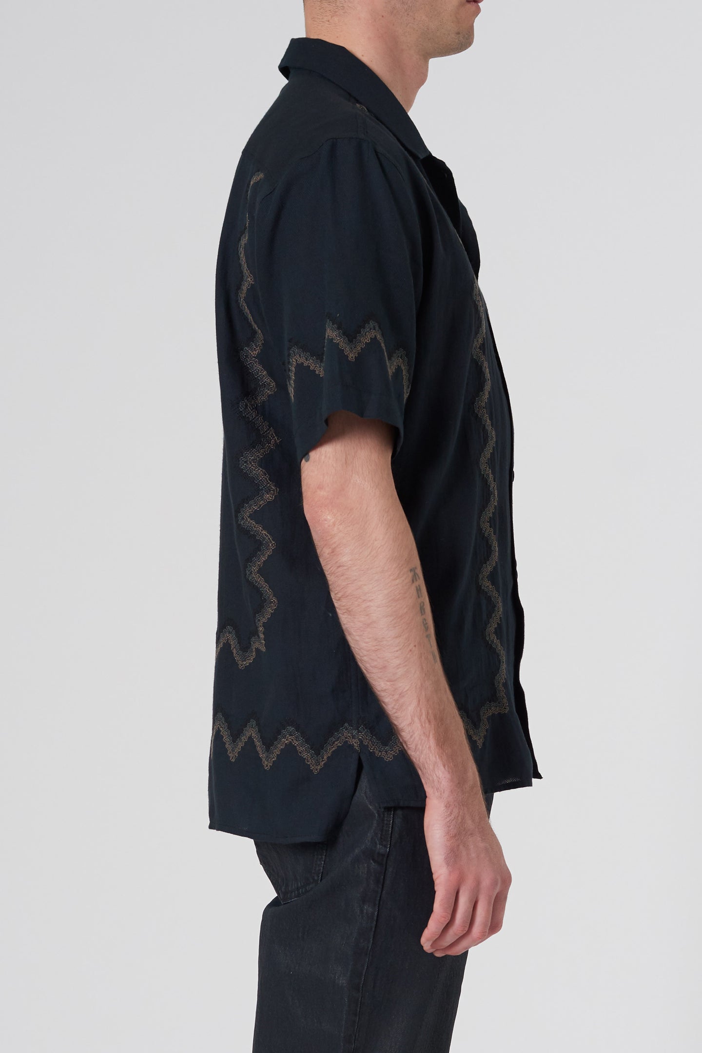 Curtis Ss Ravi - Black