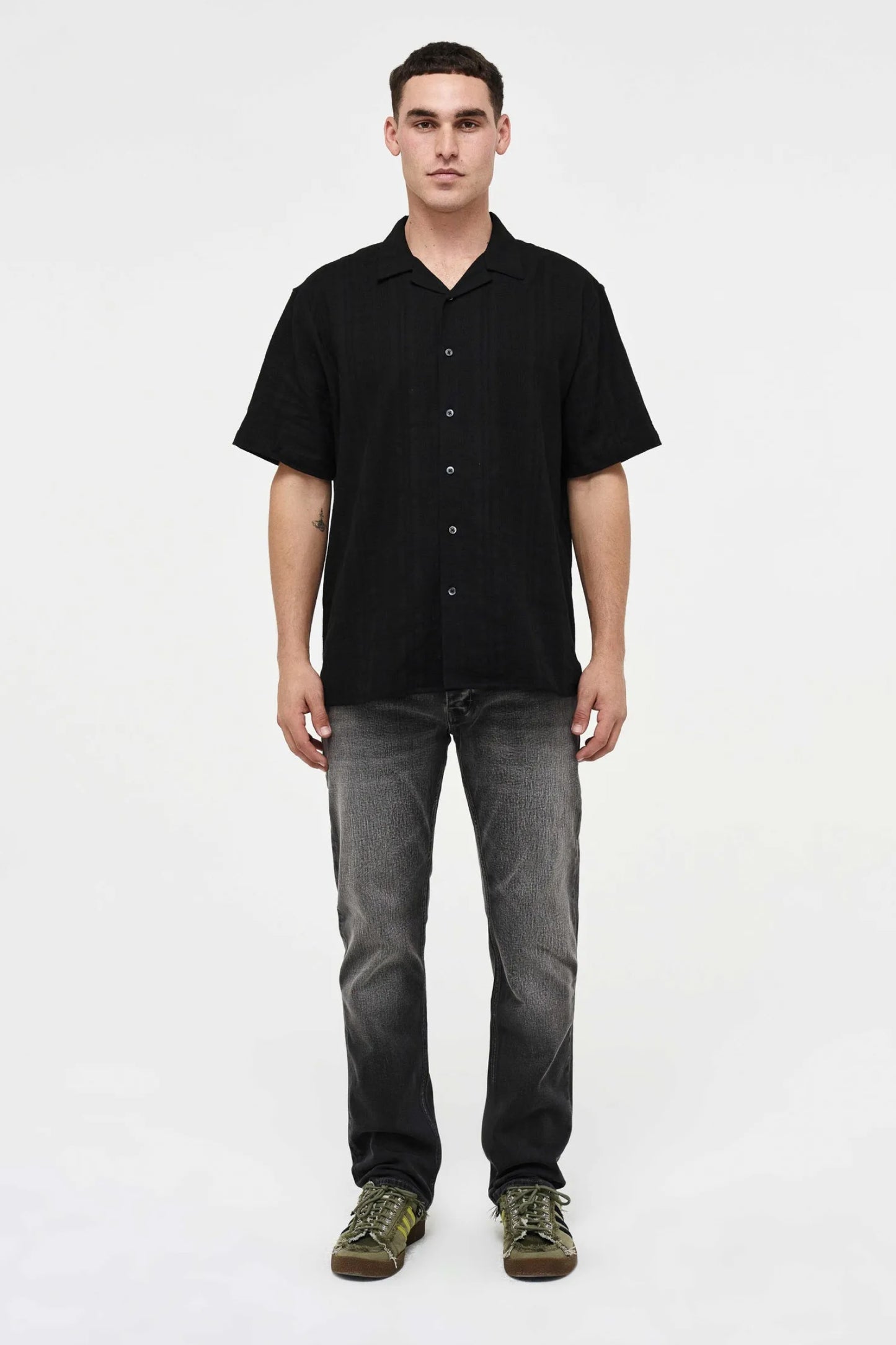 Hunter Ss Papyrus - Black