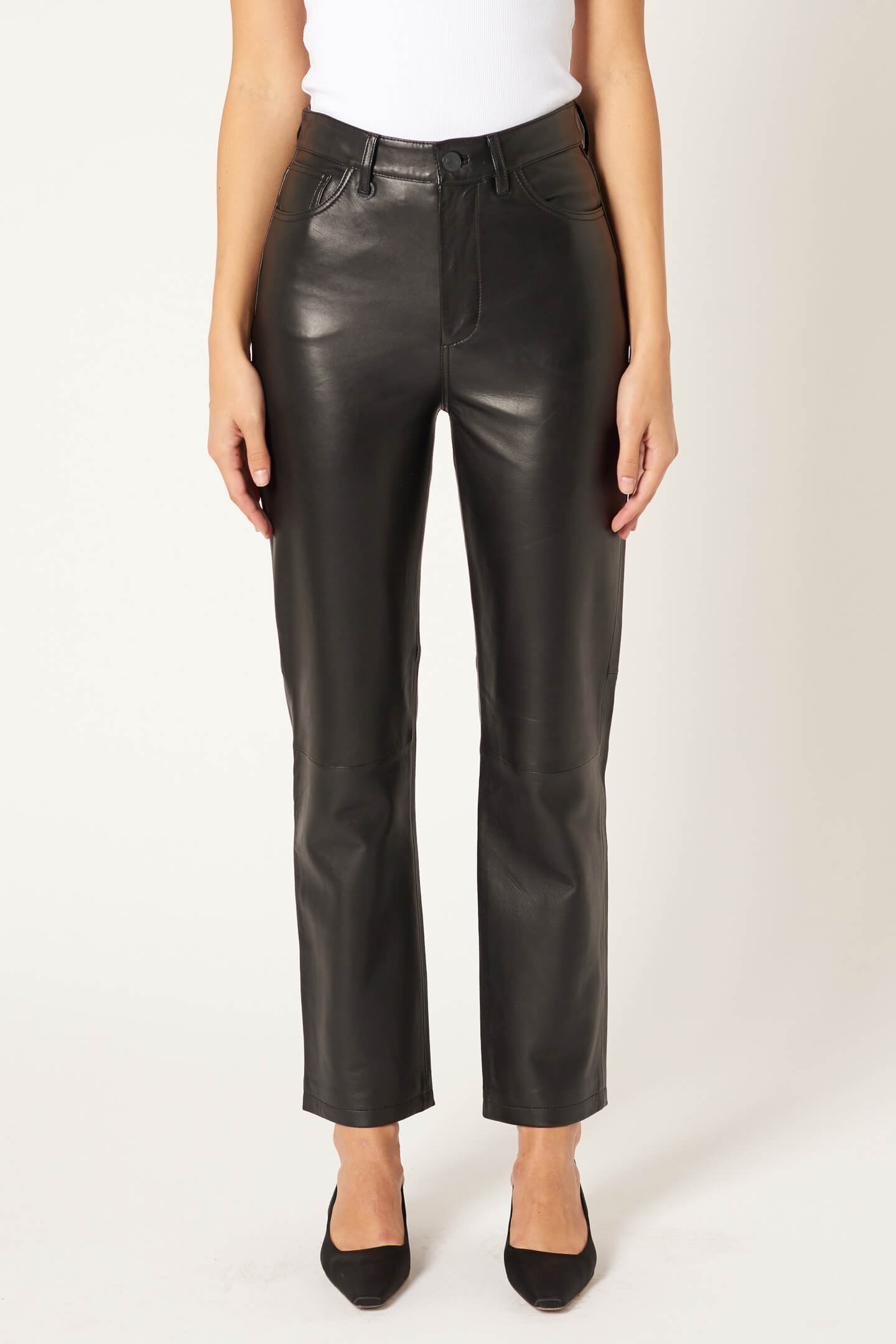 Nico Straight - Black Leather