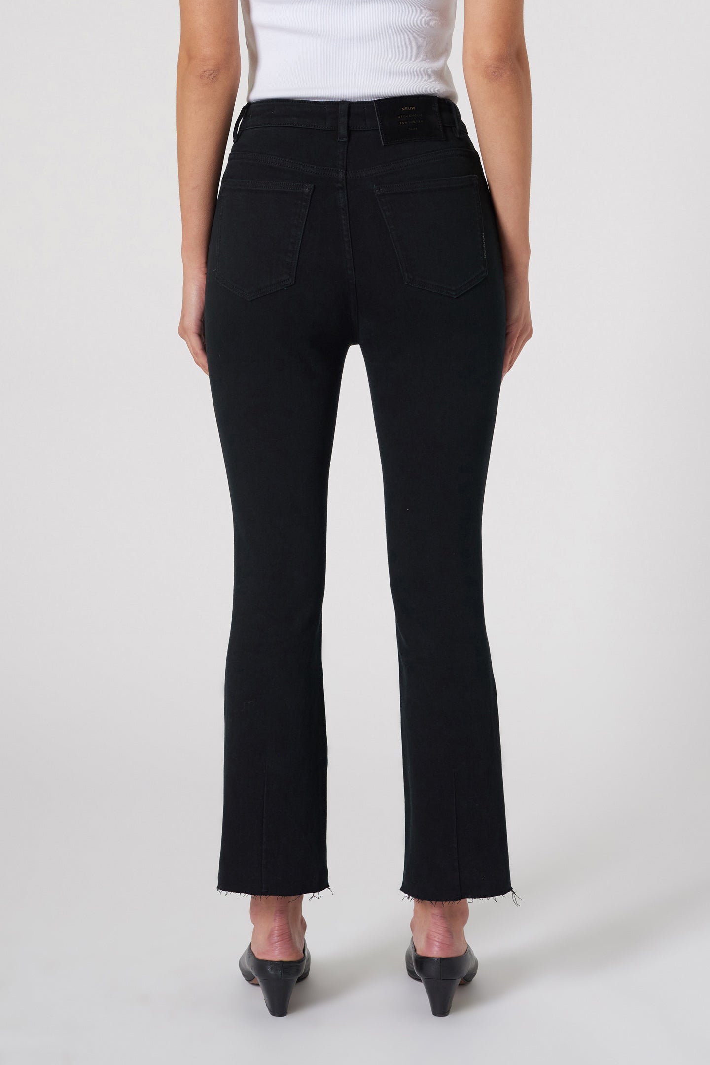 Twiggy Crop Premium Stretch - Noir Neuw dark black womens-jeans