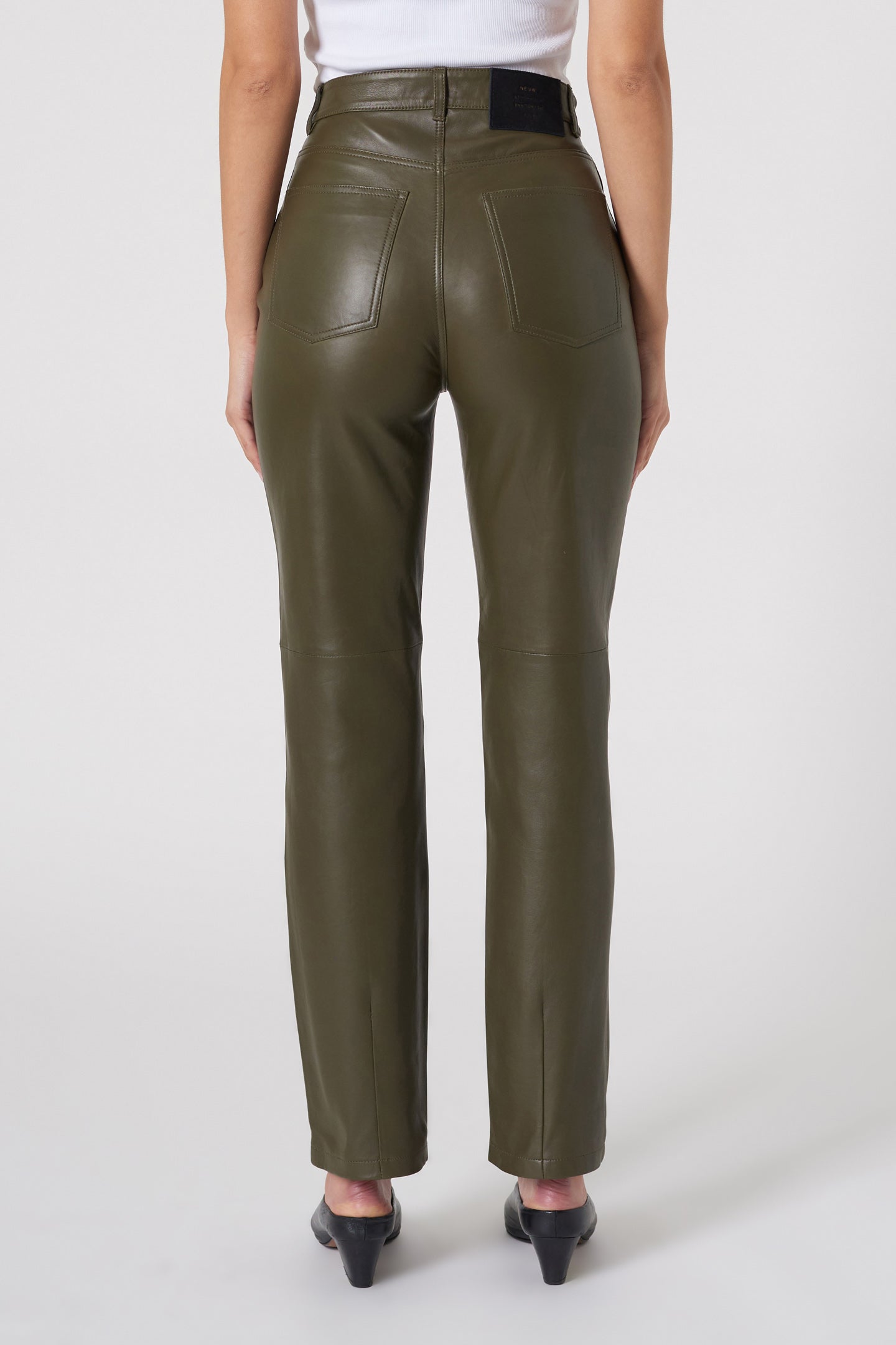 Nico Straight - Kelp Leather