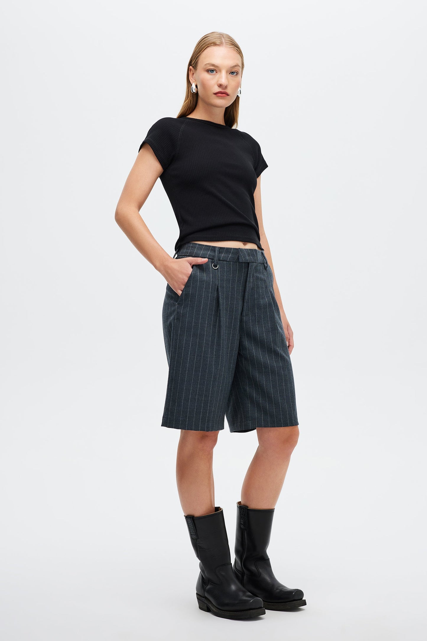 Fonda Raglan Tee - Black