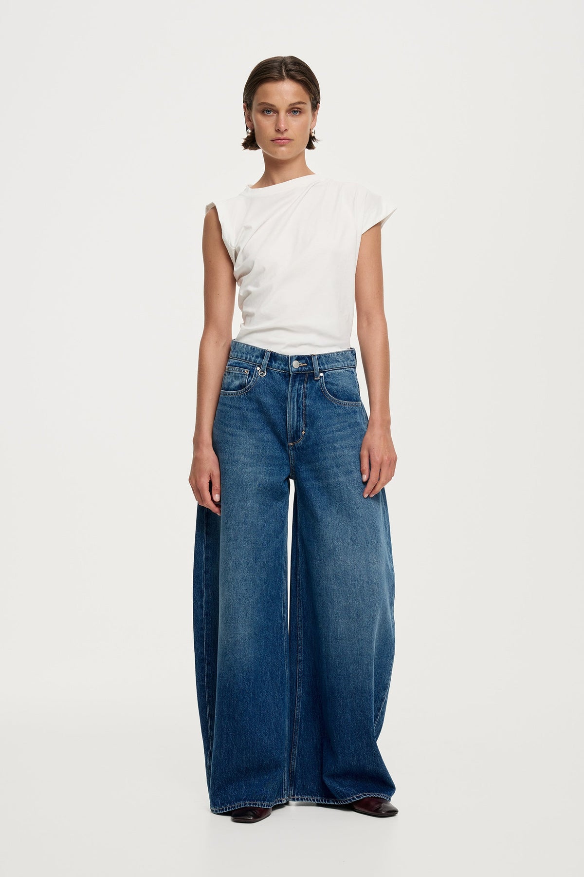 Mimi Super Barrel Jeans - Azure
