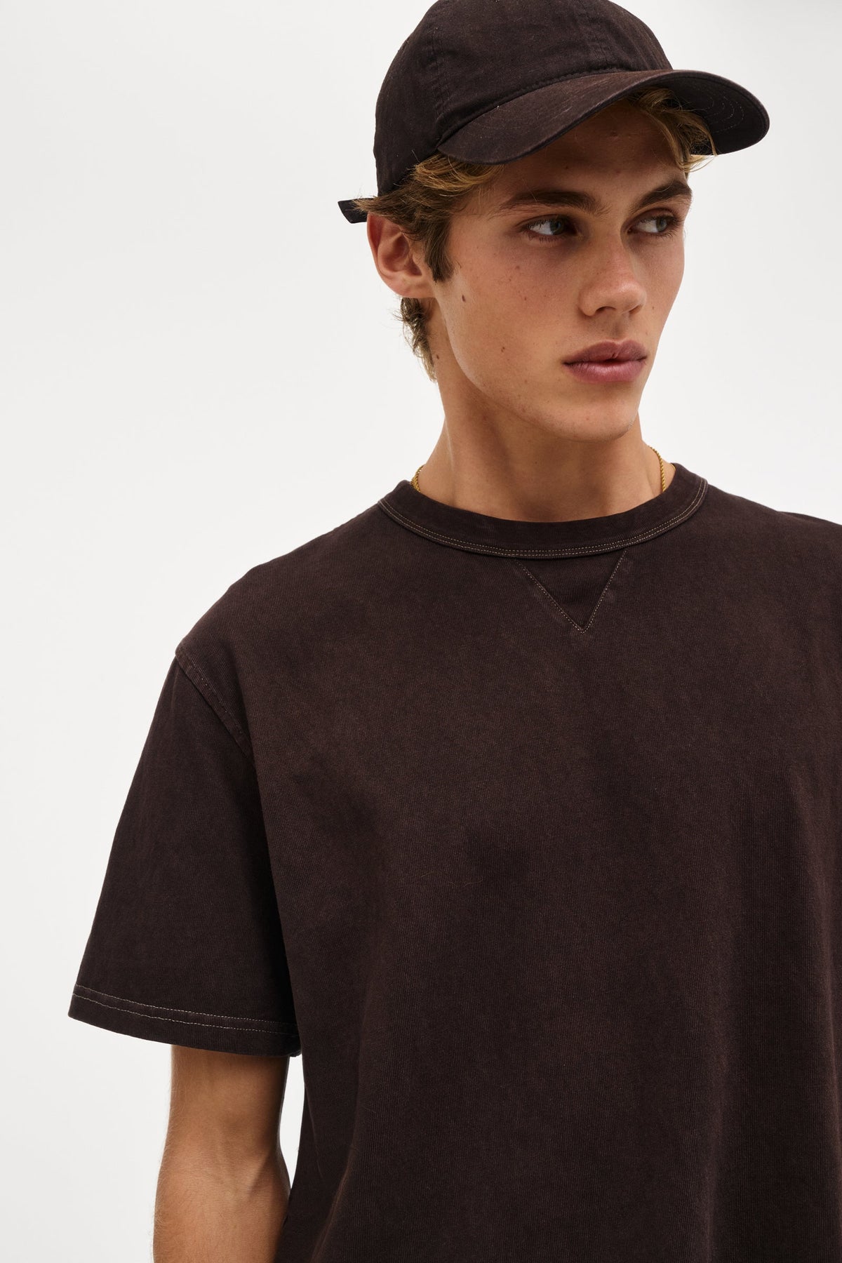 Base Tee Over Dyed - Chocolate
