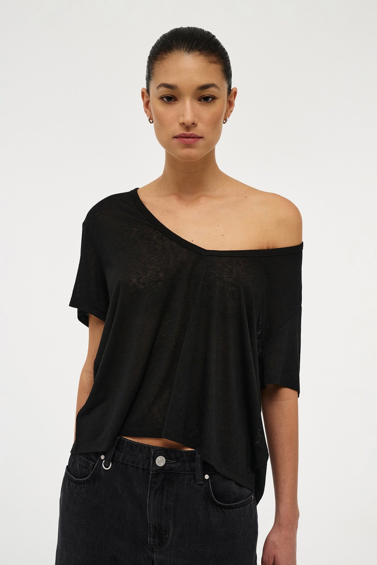 Girlfriend Deep V Tee - Black