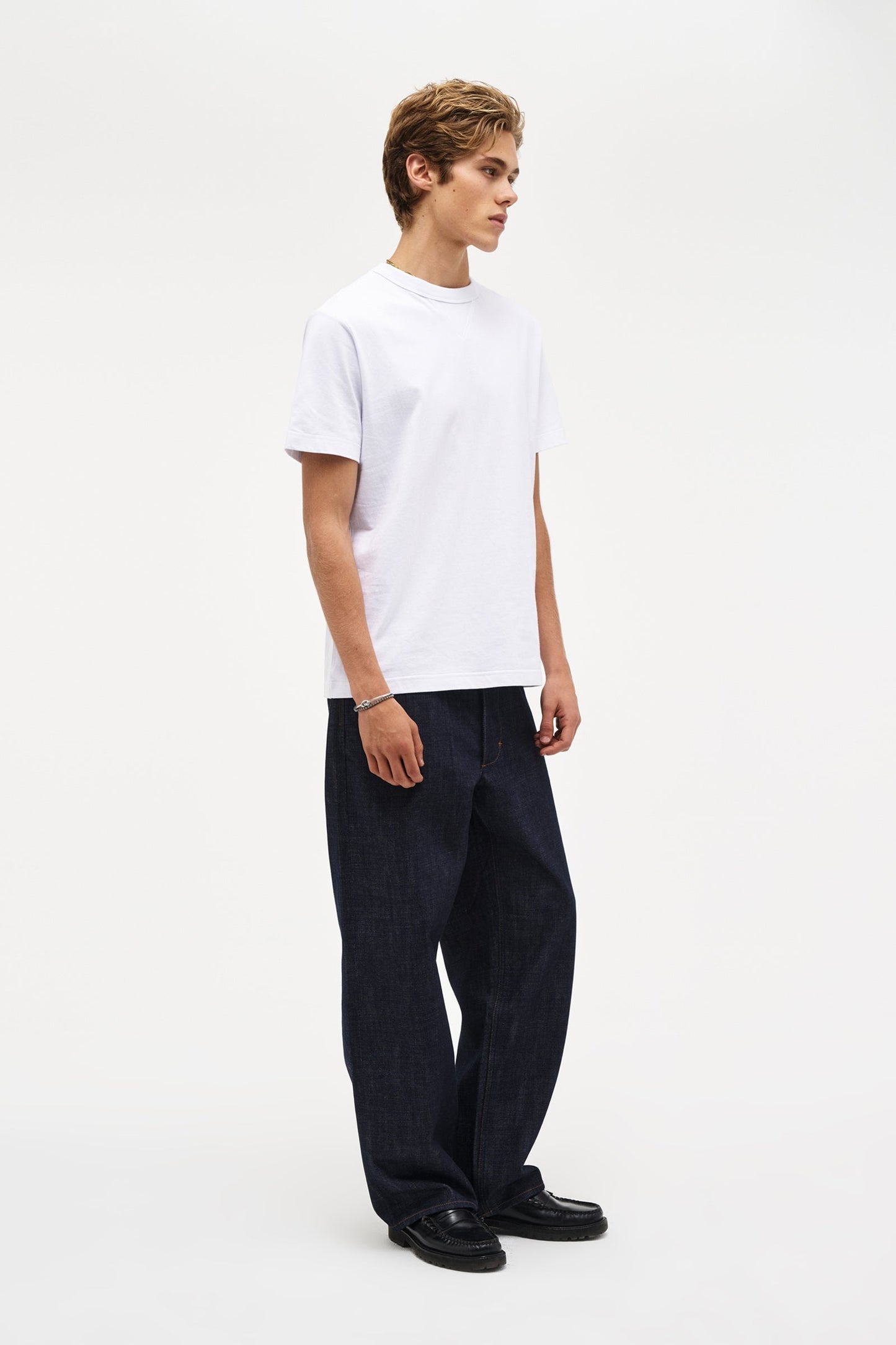Pluto Tee - Concrete