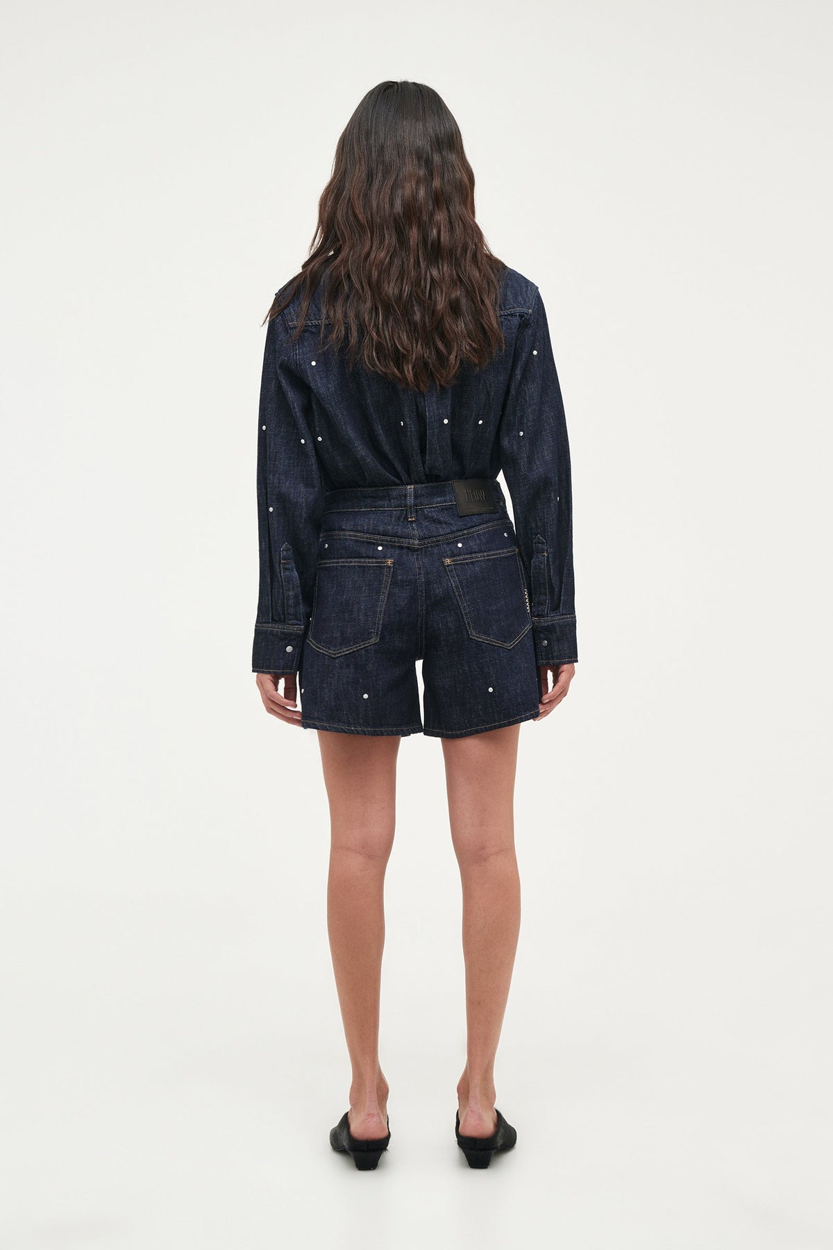 Eva Short - Rinse Studs