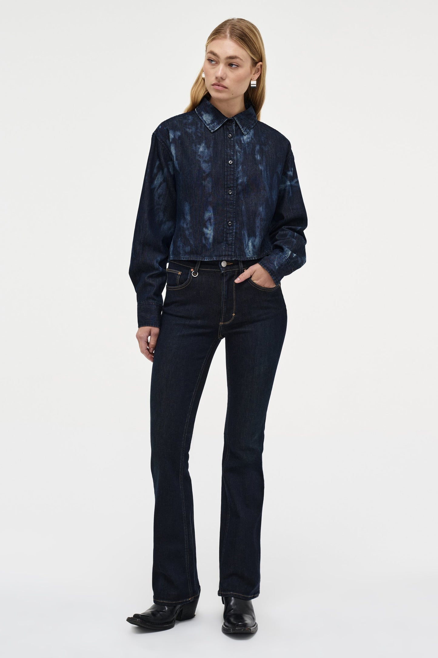 Carolyn Crop Shirt - Reverse Indigo