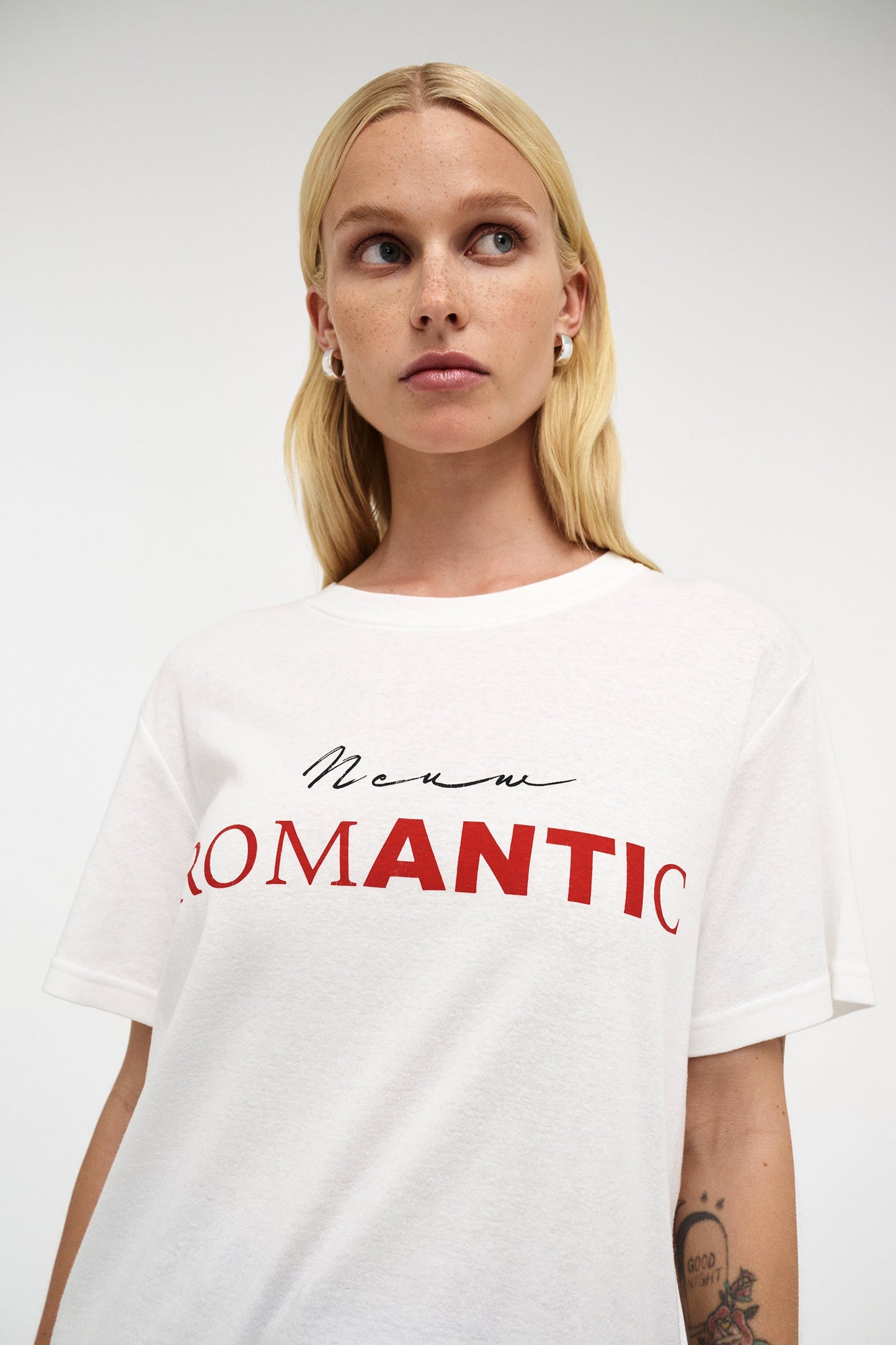 Neuw Romantic Tee