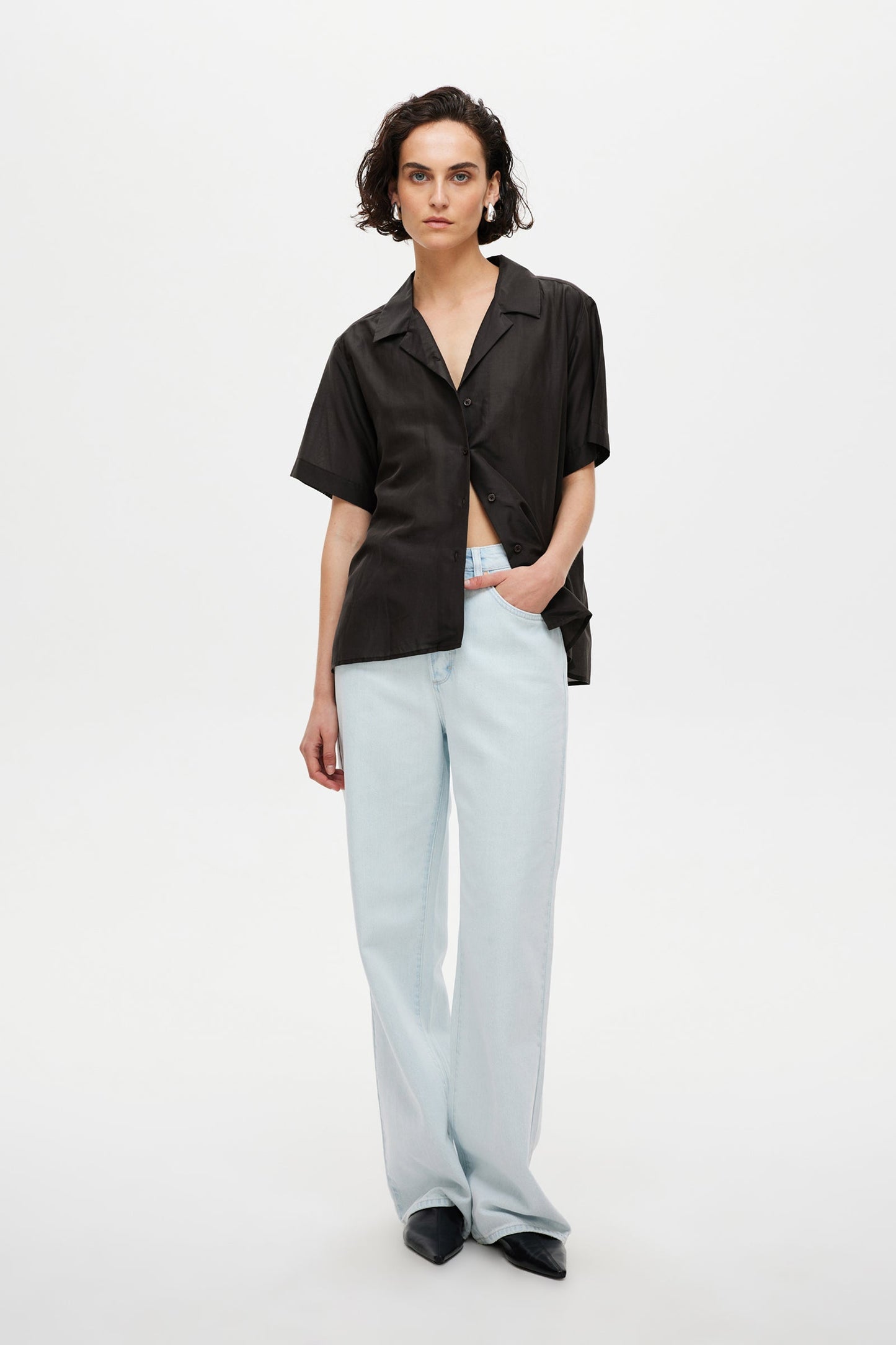 Sheer Resort SS Shirt - Black
