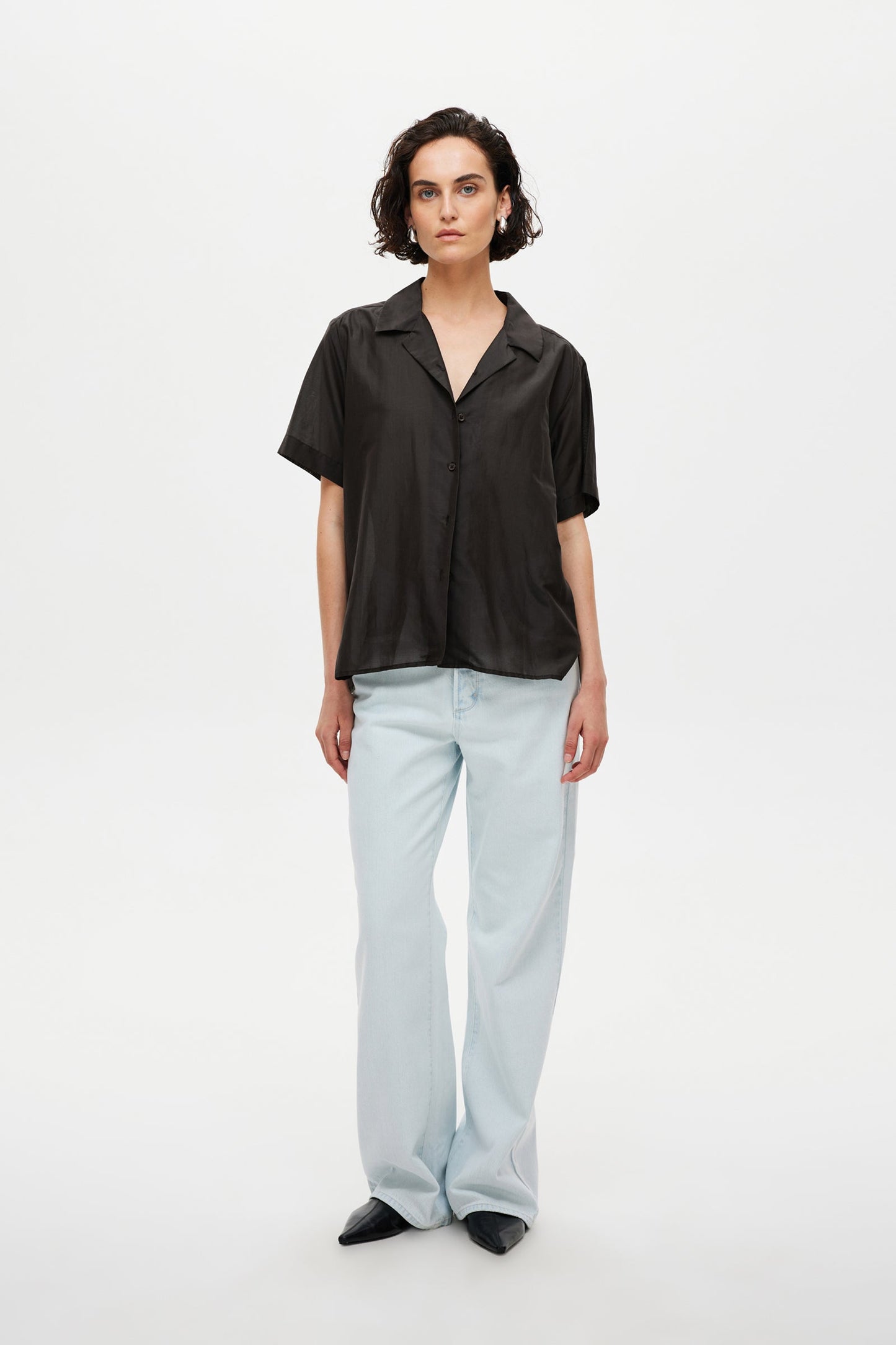 Sheer Resort SS Shirt - Black