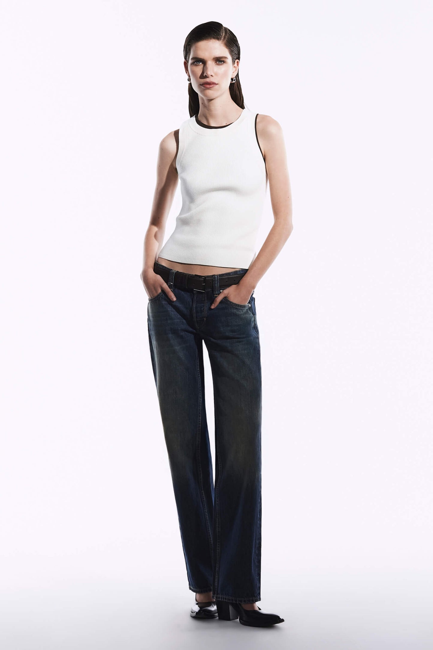 Sienna Straight - Omen